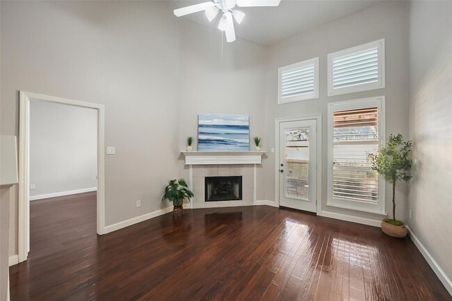 Building Photo - 2351 Summit Way Ct