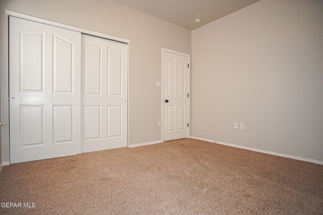 Building Photo - 6977 Jericho Tree Dr
