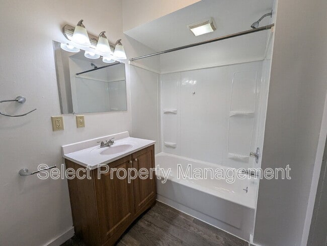 Building Photo - 1914 Kentucky Ave