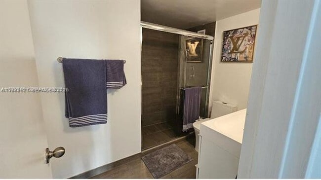 Building Photo - 1000 West Ave