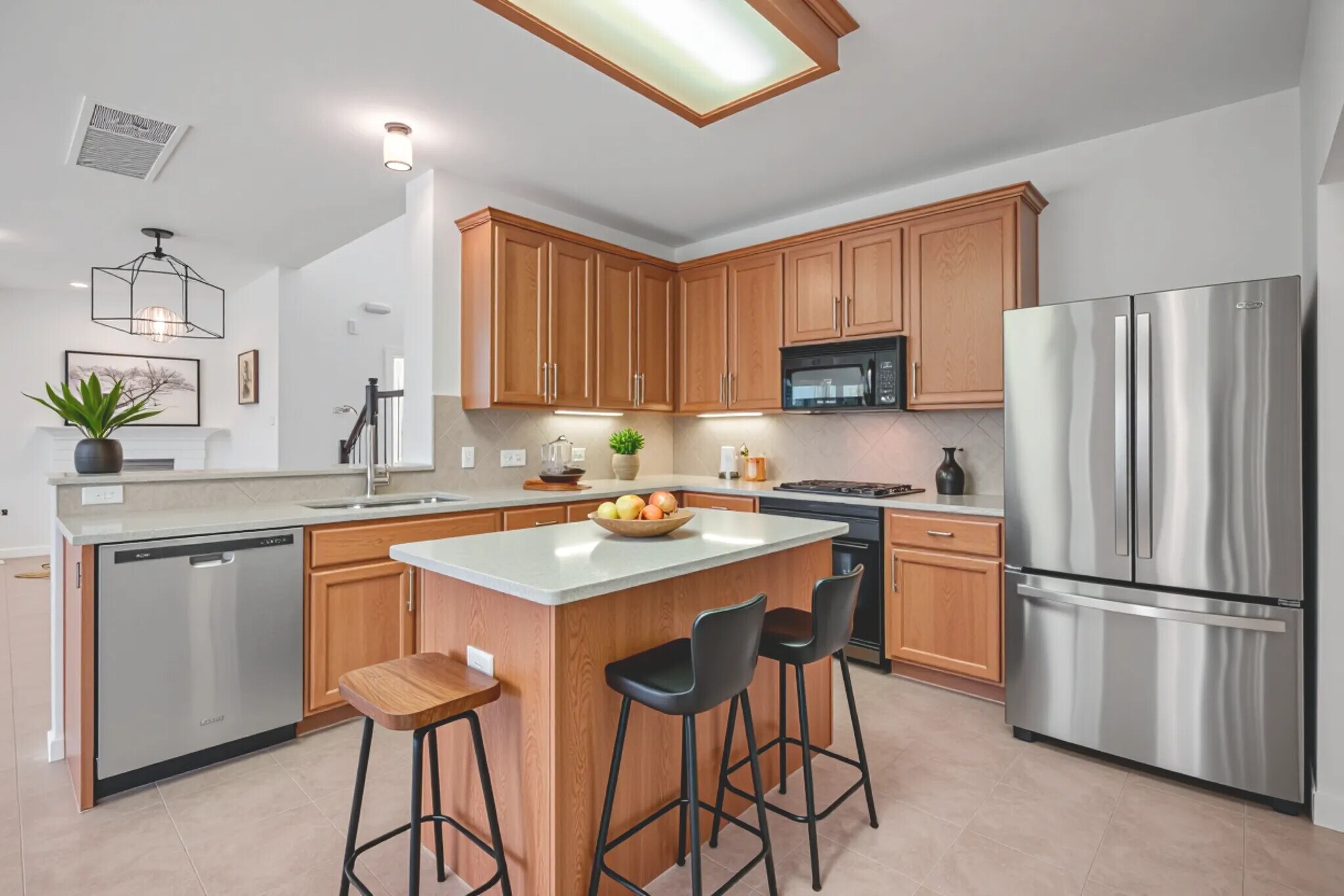 Building Photo - 10812 Casitas Dr