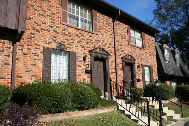Building Photo - Georgetown South Townhomes Apartments