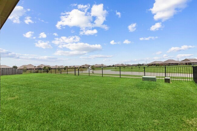 Building Photo - 23607 Legano Dr