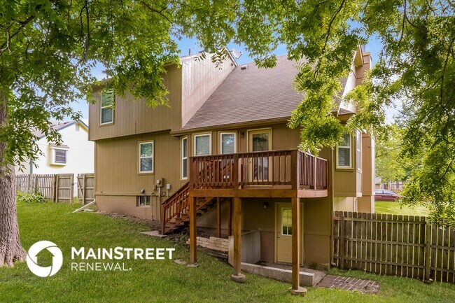 Building Photo - 2752 N 109th Terrace