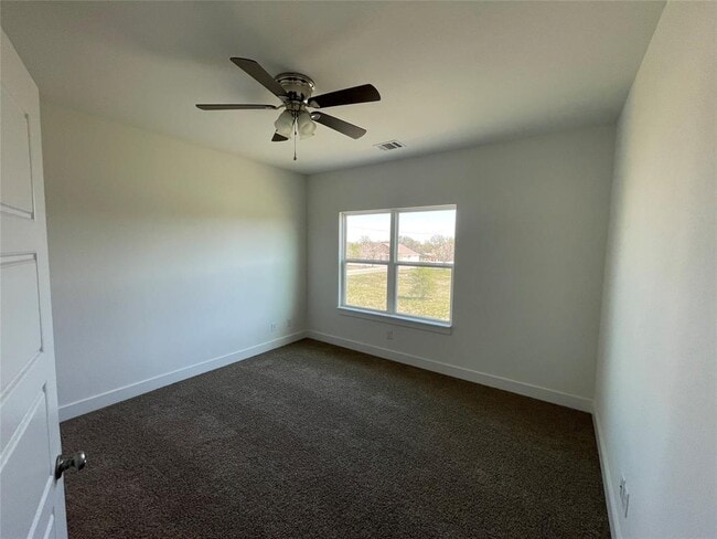 Building Photo - 232 Sapphire Dr