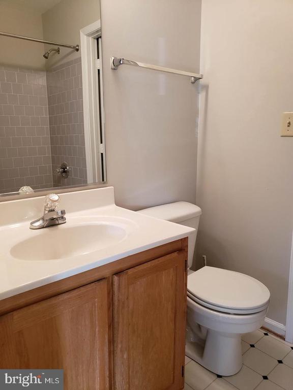 Building Photo - 2203 Montauk Dr