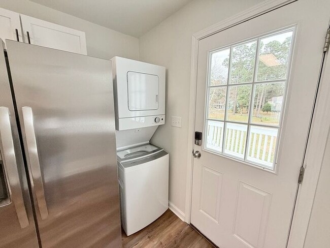 Building Photo - 1698 Redfish Point Rd