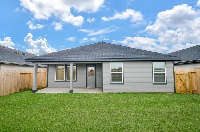 Building Photo - 31310 Yatesbury Ln