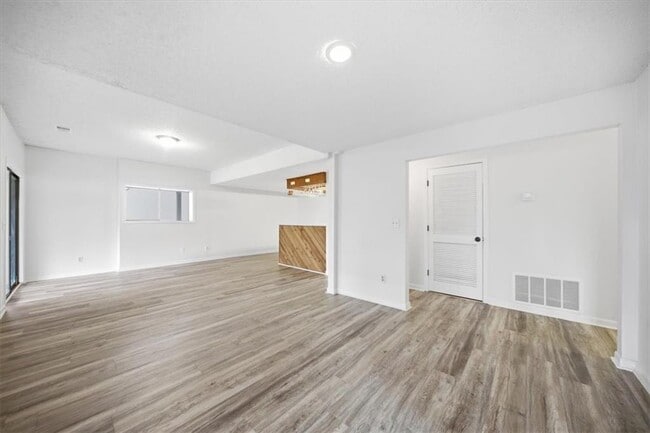 Building Photo - 530 Matterhorn Way