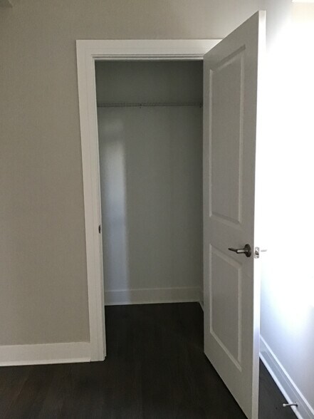 Building Photo - 8048 S Marshfield Ave