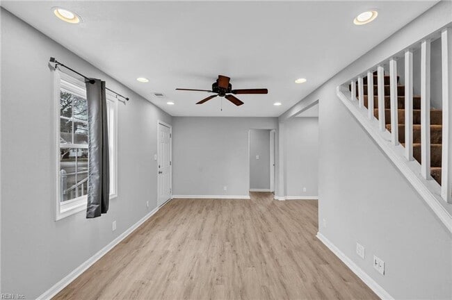 Building Photo - Charming & Fully Updated 4-Bedroom Home – ...