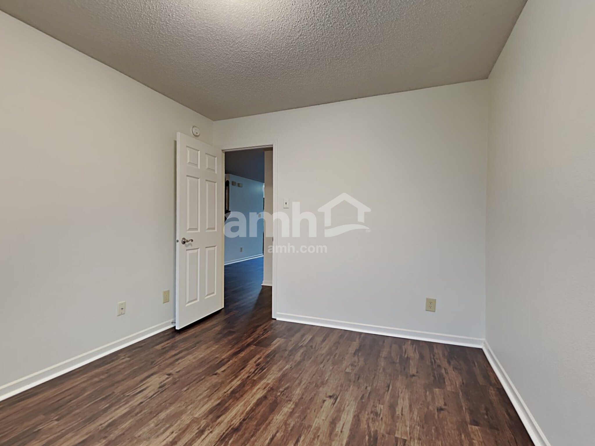 Building Photo - 10286 Butler Dr