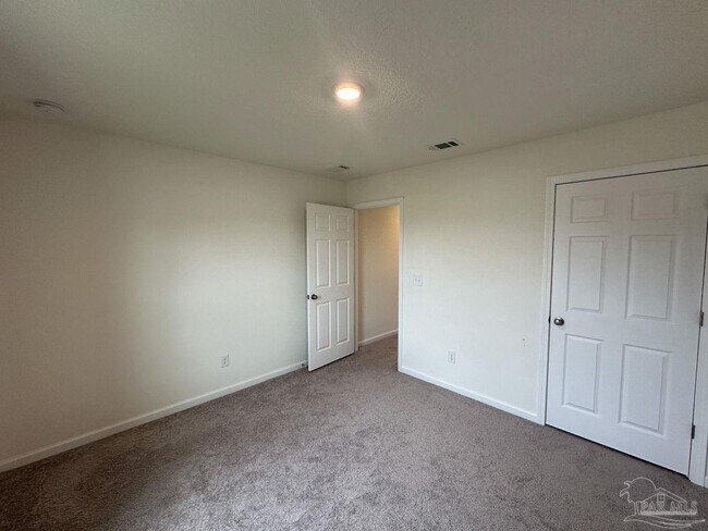 Building Photo - 8727 Schooner Ln