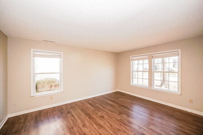 Building Photo - 1572 Matthew Allen Cir