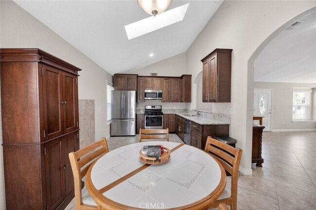 Building Photo - 39427 Canyon Rim Cir