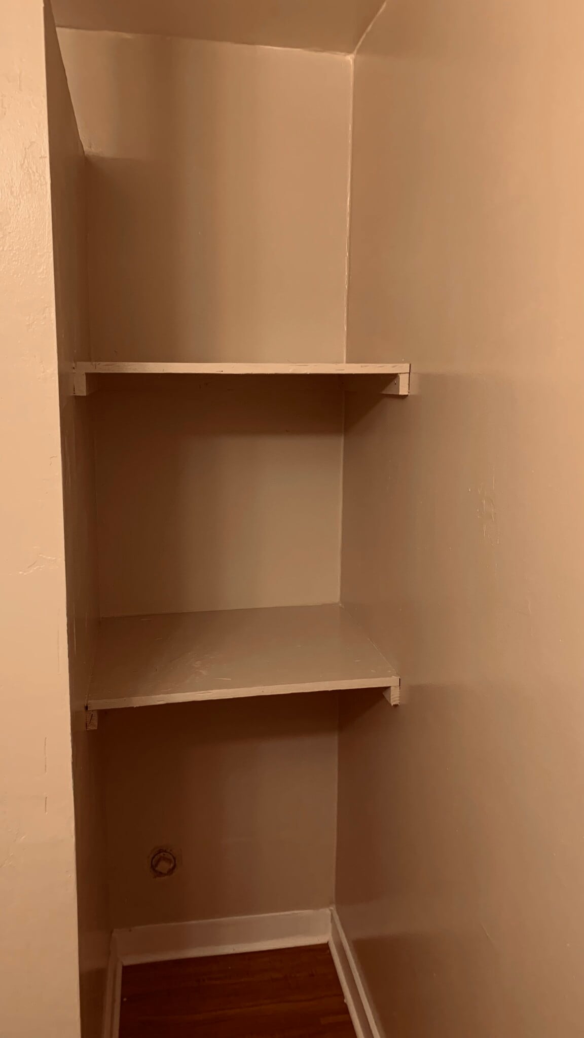 Built-in shelving units in the bathroom - 2047 20th Ave