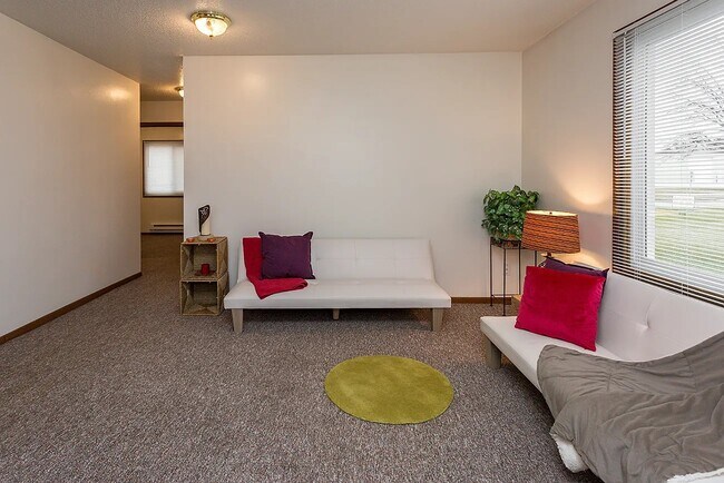 Building Photo - 240 S James St