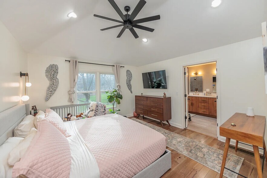 Building Photo - 8420 Timber Trl