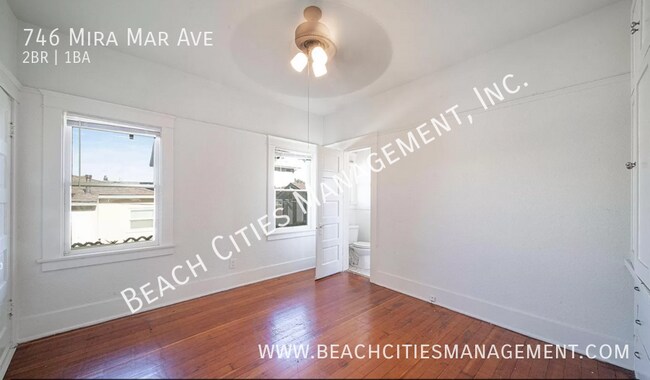 Building Photo - 746 Mira Mar Ave