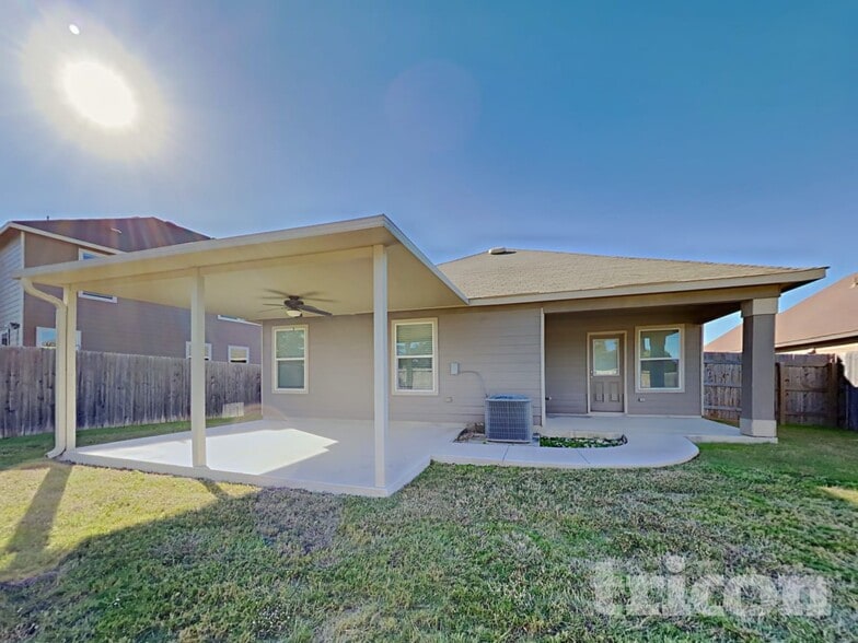 Building Photo - 15307 Delta Pt