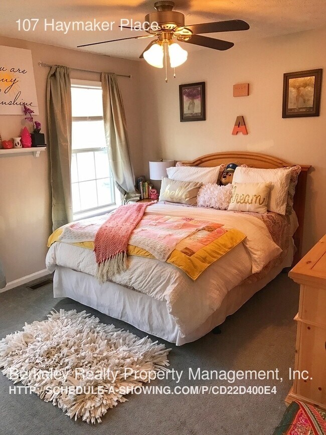 Building Photo - 107 Haymaker Place