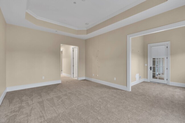 Building Photo - 1021 Oval Rd