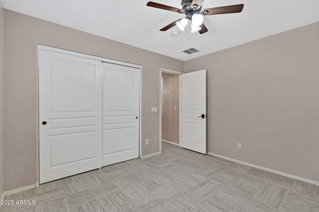 Building Photo - 4374 S Mariposa Dr