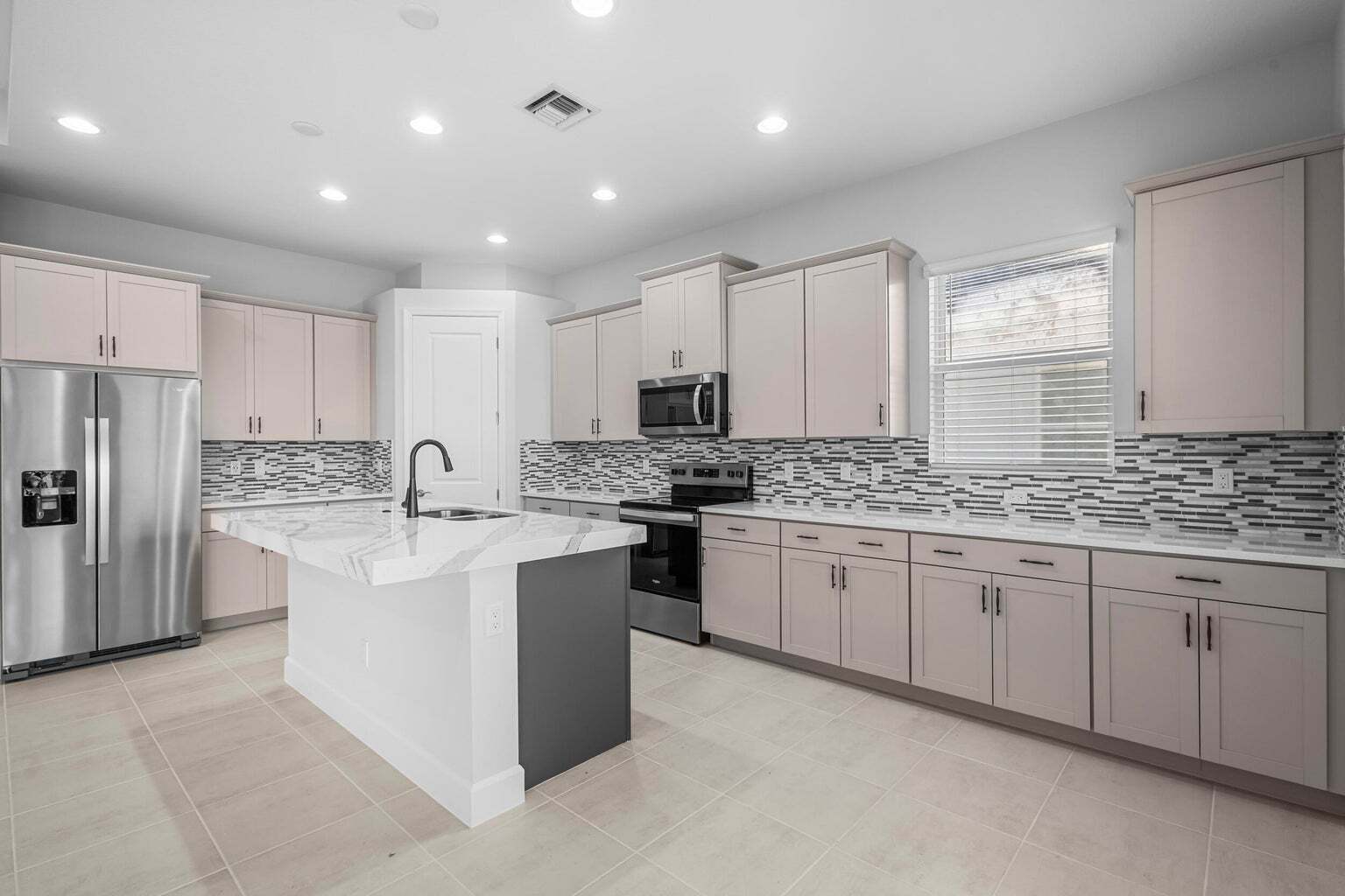 Building Photo - 14192 Lace Bark Ln