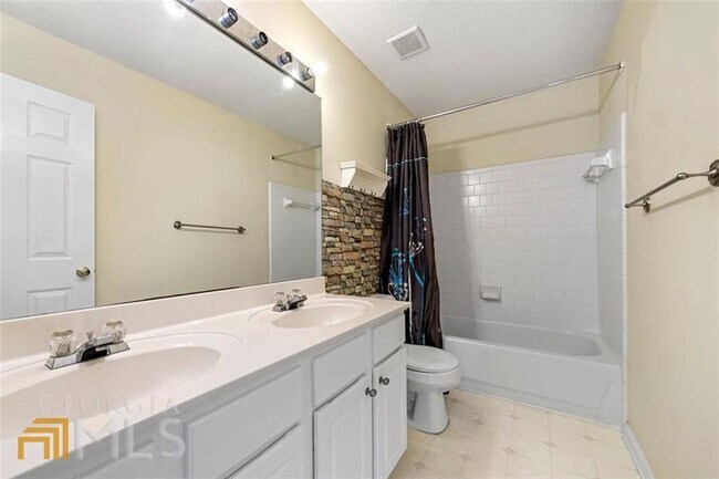 Building Photo - 3492 Chastain Glen Ln NE