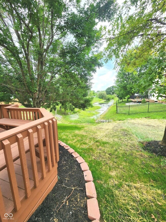 Building Photo - 924 Thornwood Dr