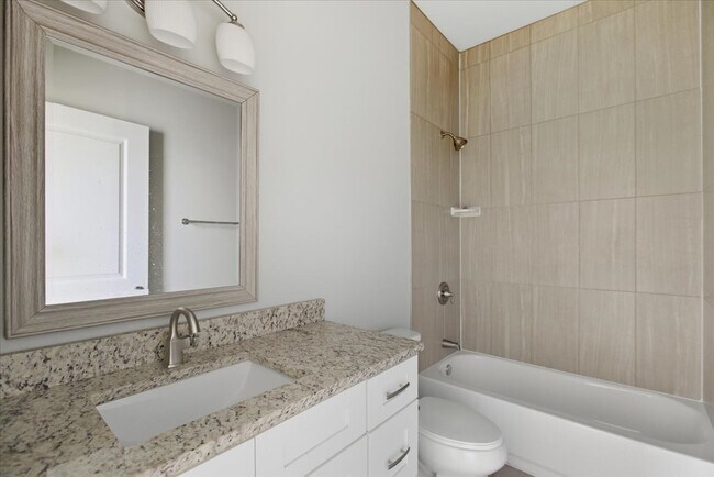 Building Photo - 2253 W 19th St