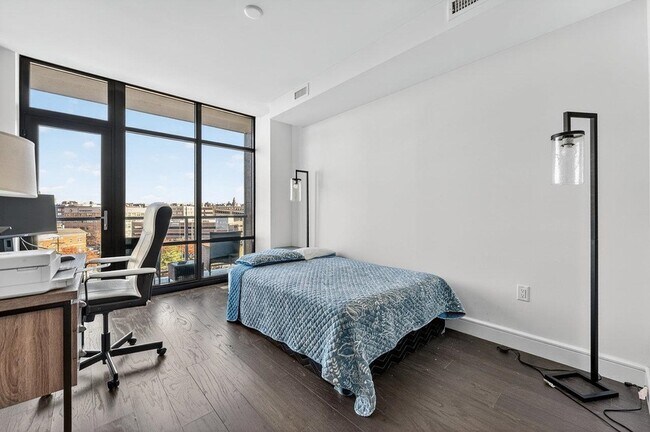 Building Photo - 8701 Churchill Rd