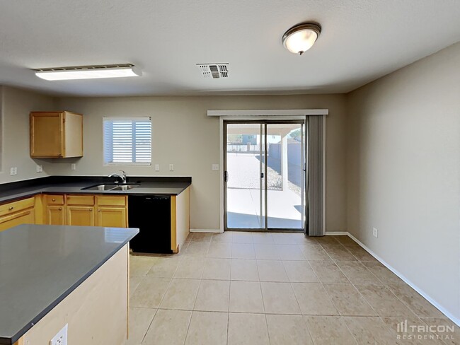 Building Photo - 30603 N Desert Star Dr