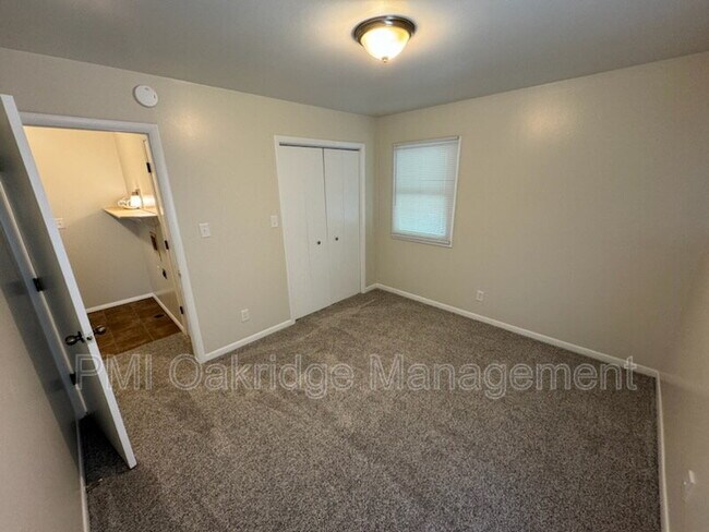 Building Photo - 3539 Waynesville Rd