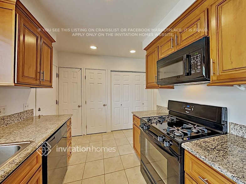 Building Photo - 4632 S C St