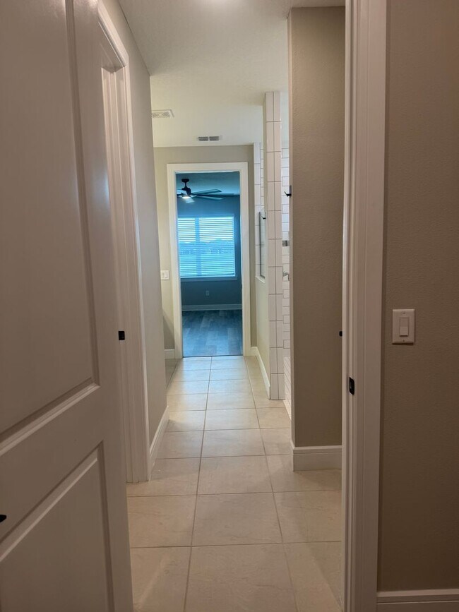 Building Photo - Lakeview Living with Bonus Flex Space & Resort-Style Amenities