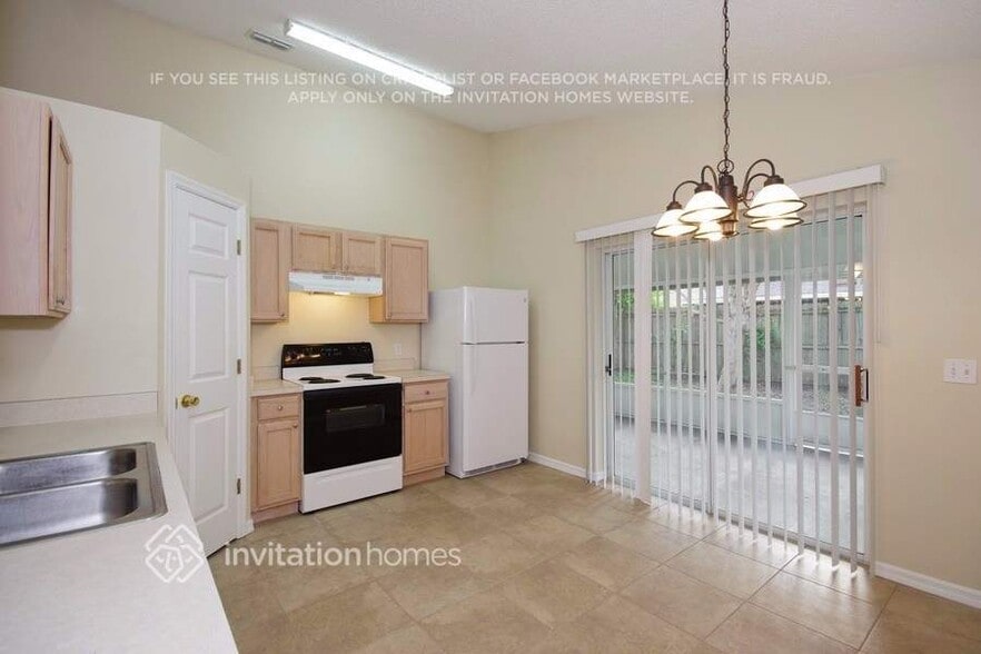 Building Photo - 438 Cadenza Dr
