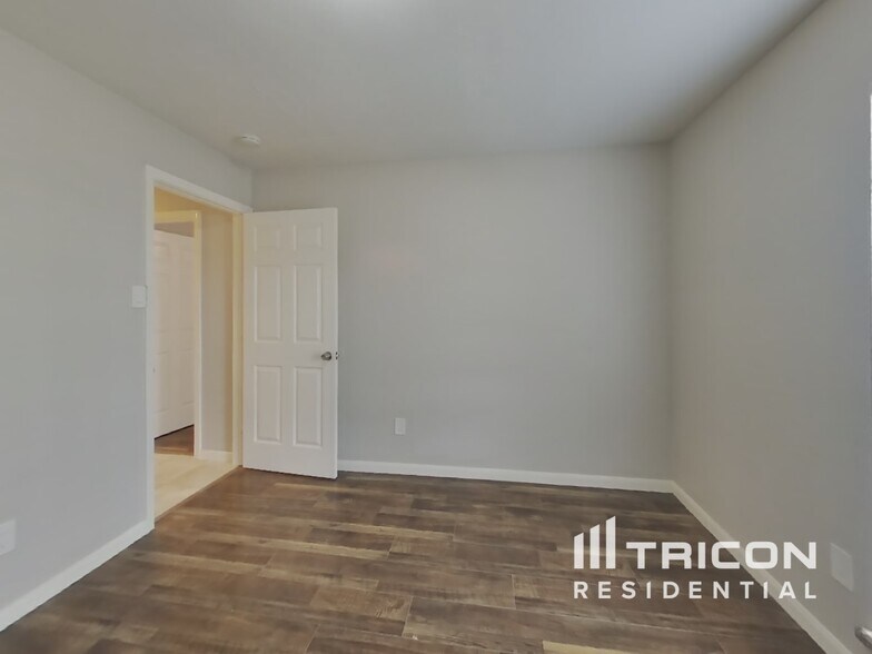 Building Photo - 5107 Dunnethead Dr