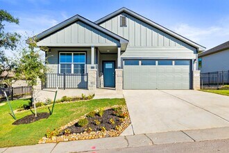 Building Photo - 212 Florenz Ln