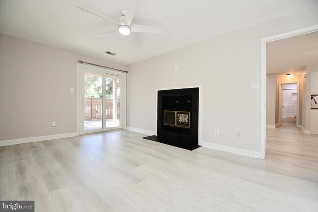 Building Photo - 6908 Sandra Marie Cir