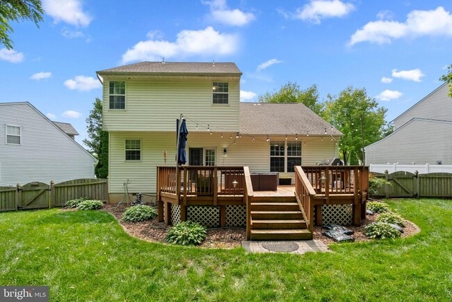 Building Photo - 2355 Albany Way