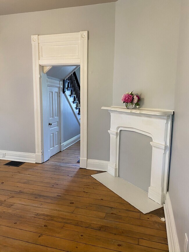 Dining Room - 224 Bonner Street