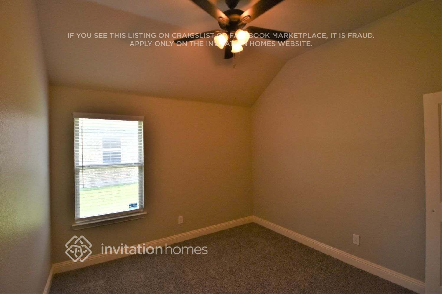 Building Photo - 5629 Park View Dr