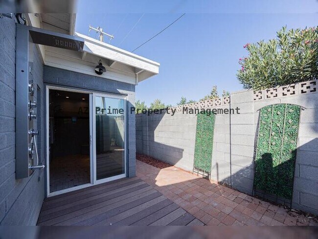 Building Photo - 3137 N 4th Ave