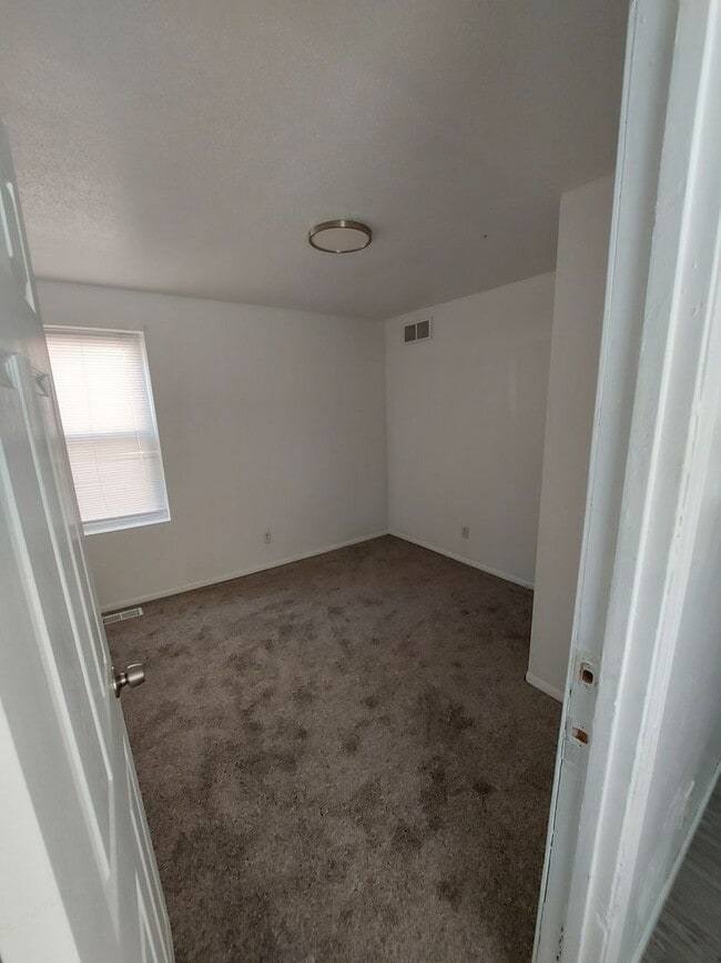 Building Photo - 1 BD/1BA