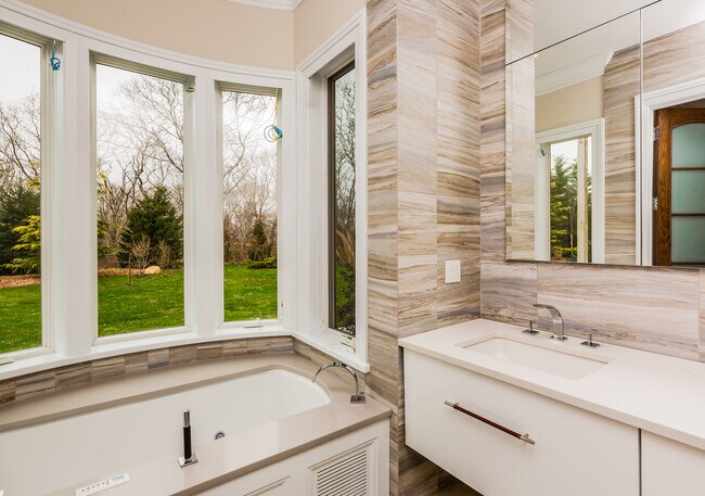 Building Photo - 21 Beech St