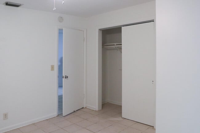 Building Photo - 651 W 36th St