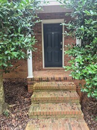 Building Photo - 138 Hidden Hill Rd