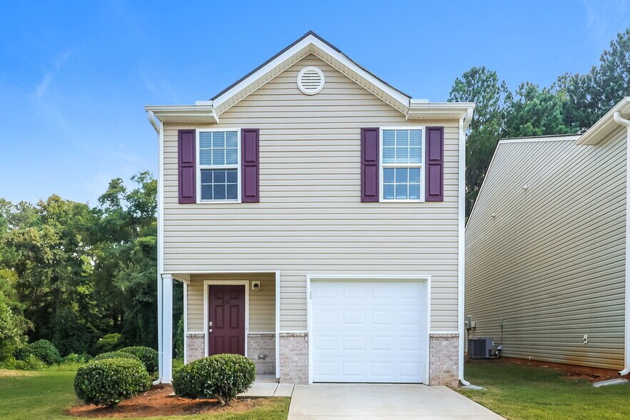 Primary Photo - 218 Alton Cir