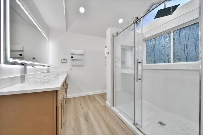 Building Photo - 35 Shallow Pond Pl